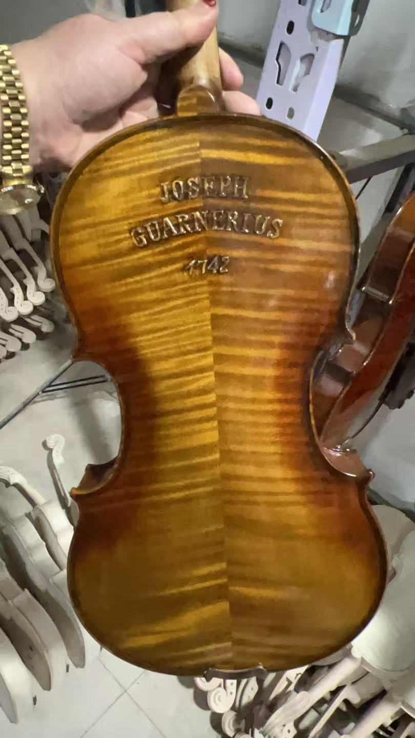 Musical Instruments Online - Musical Instruments 4/4 Carving 1742 Violin